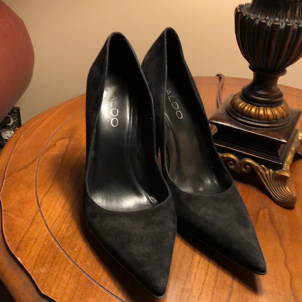 Aldo Suede Pumps
